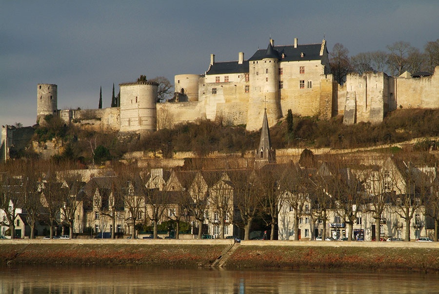 CHINON